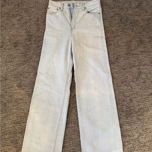 Levi’s Straight Leg Ribcage